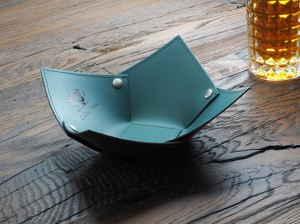 Brotkorb aus imprägniertem Leder