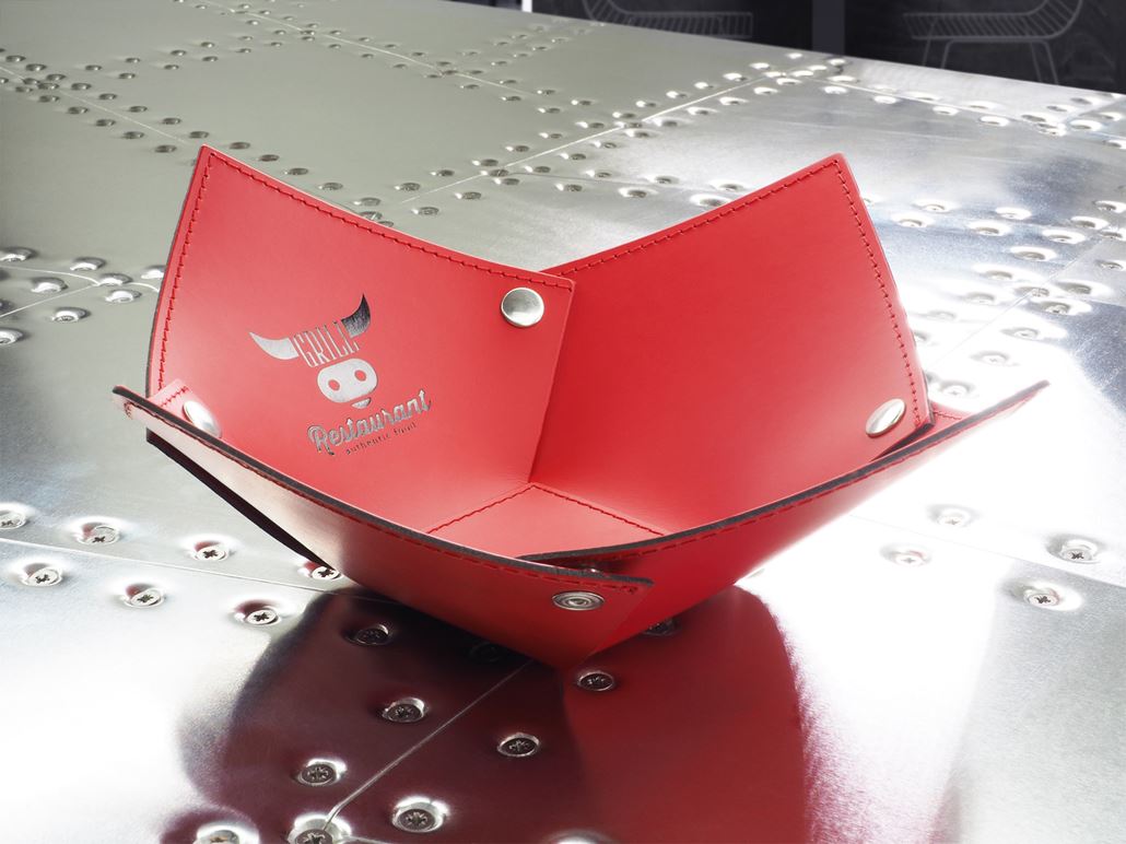 Brotkorb aus imprägniertem Leder