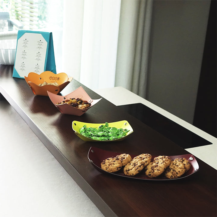 Körbchen aus imprägniertem Leder