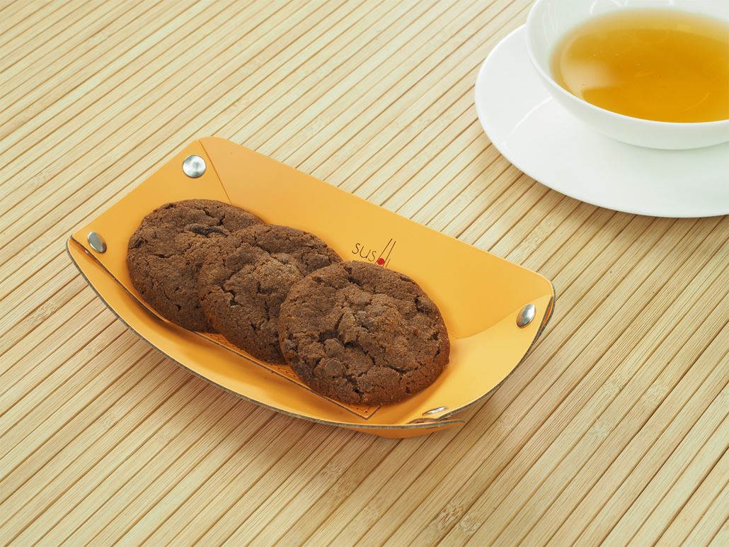 Besteckkorb gefaltet mit Druckknopfverschluss