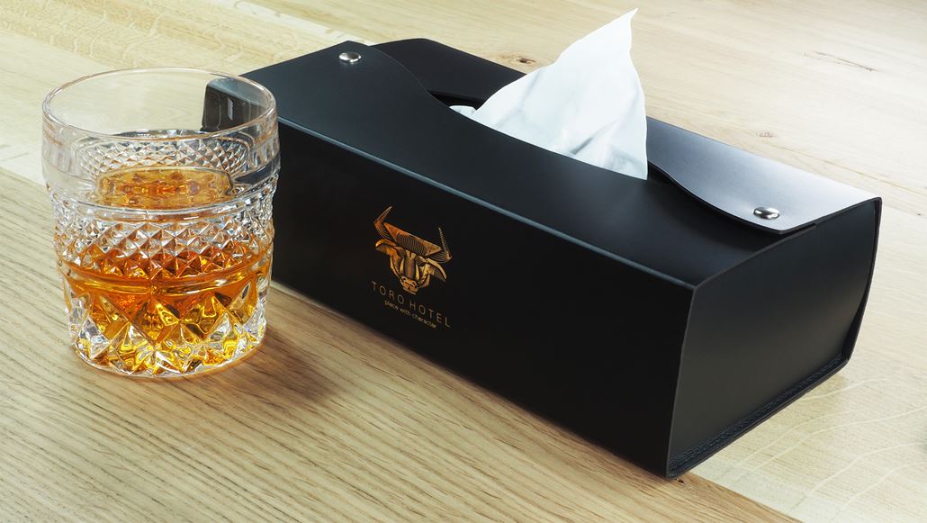 Taschentuch-Box mit Druckknopfverschluss