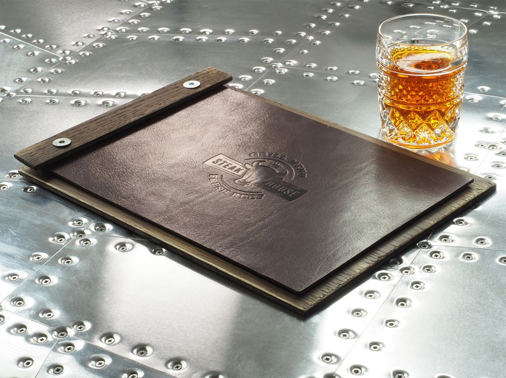 Menükarte Holz mit Buchschrauben