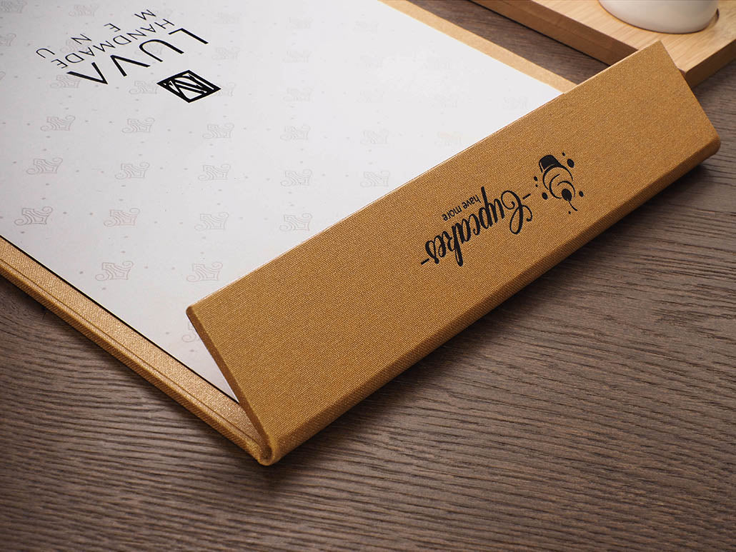 Menükarte mit Magnetgriff