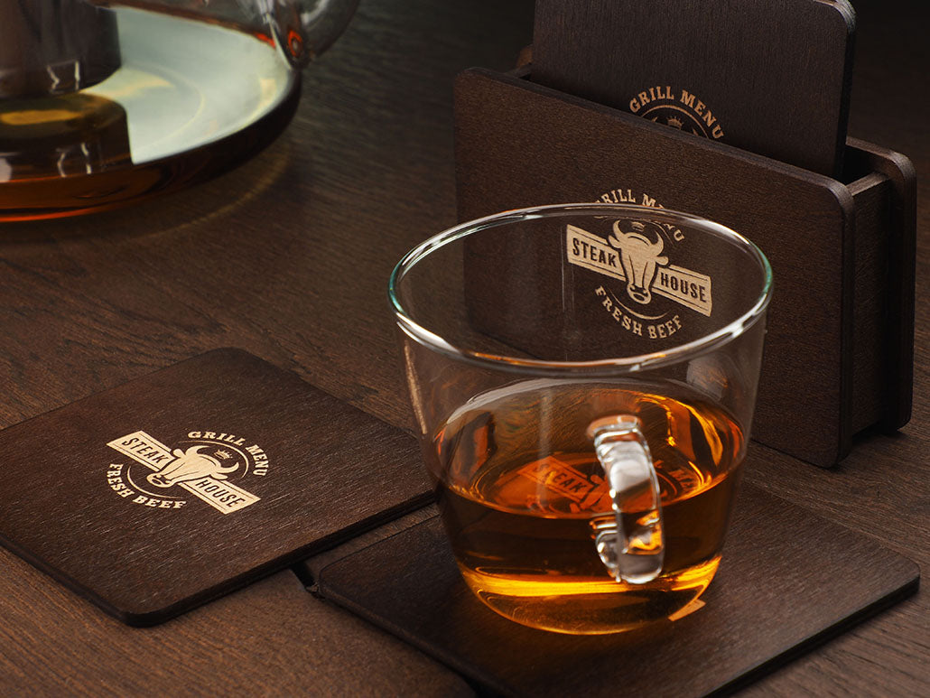 Holzkiste mit 4 Glasuntersetzer