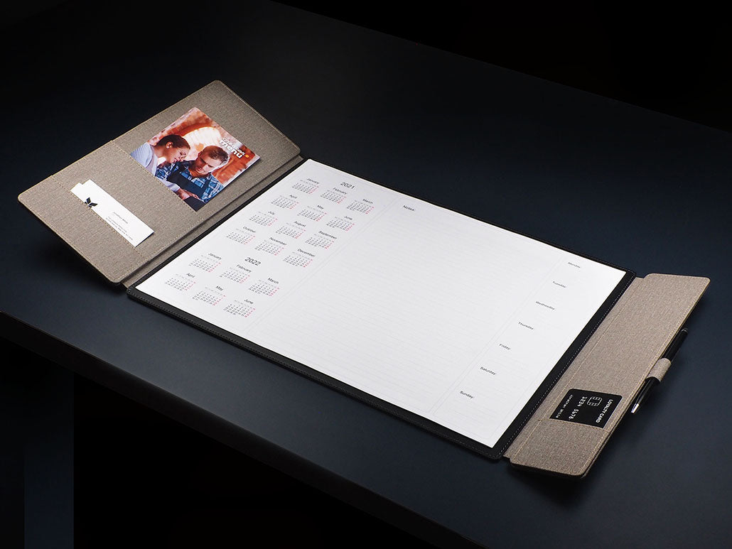 Hotel desk pad 1597321