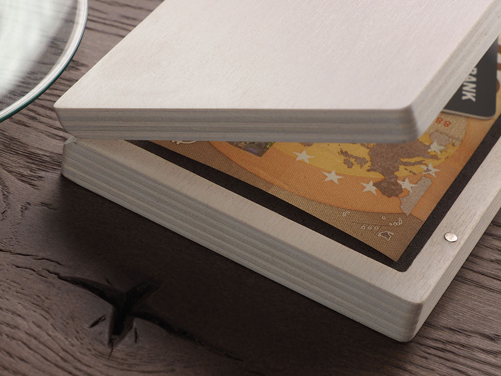 Wooden bill box 1816121