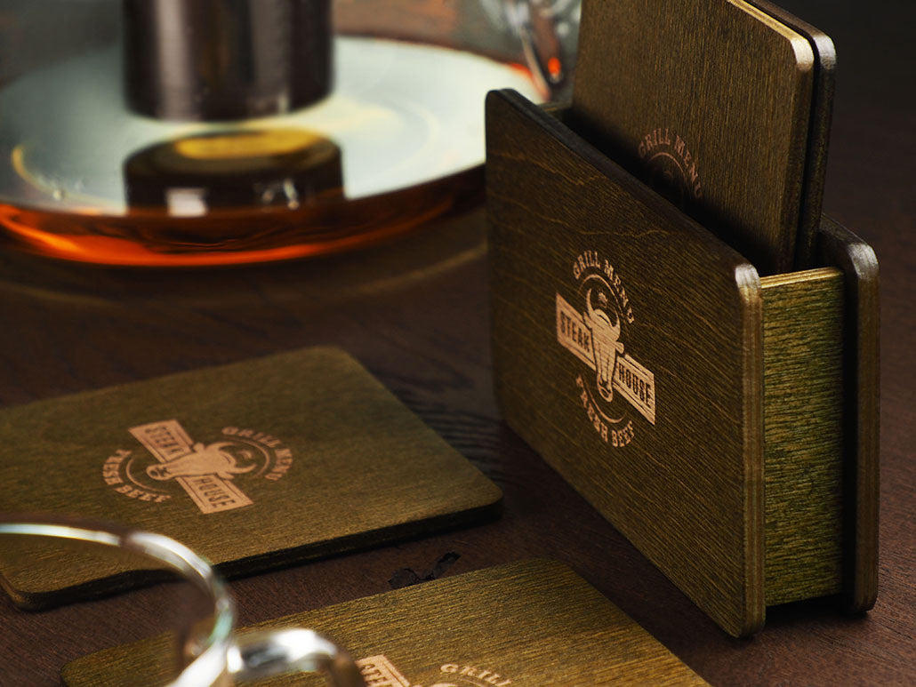 Wooden box with 4 coasters 1871121