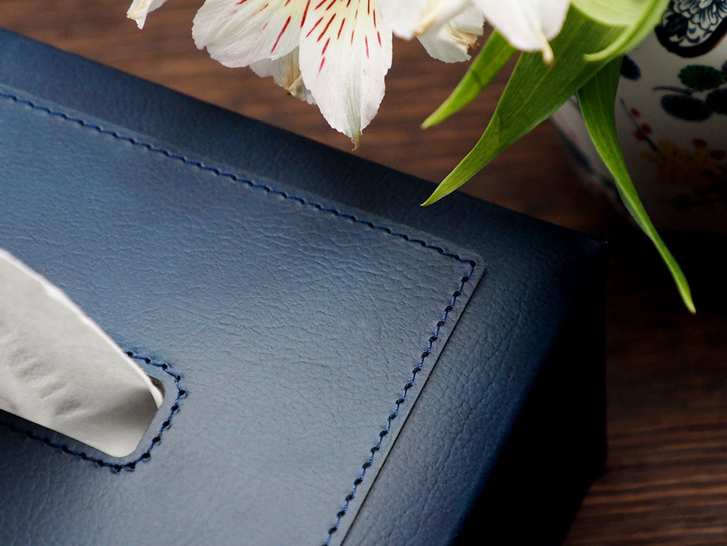 Tissue box 2164348
